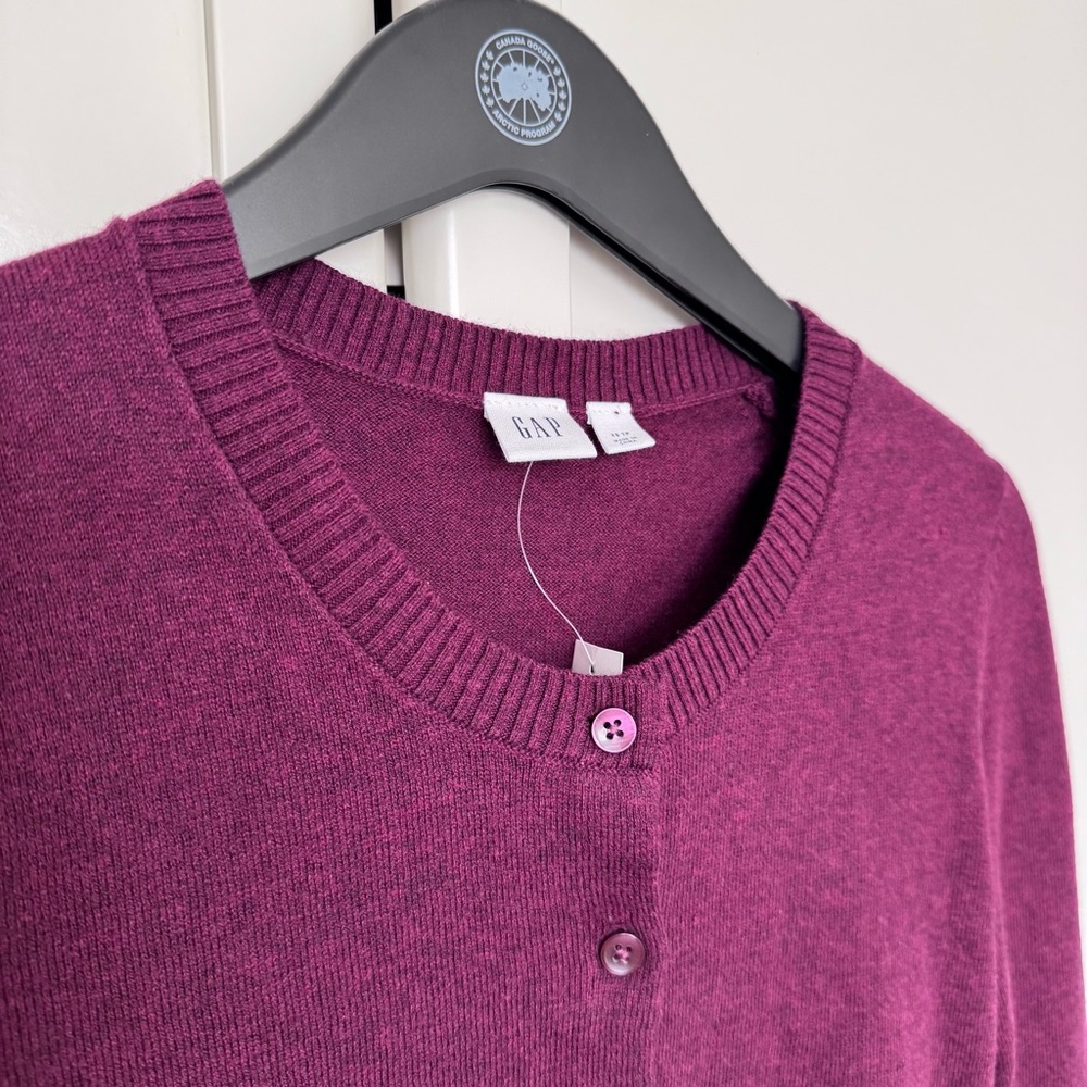 Gap Ruby Red Cardigan - Picture 2 of 4